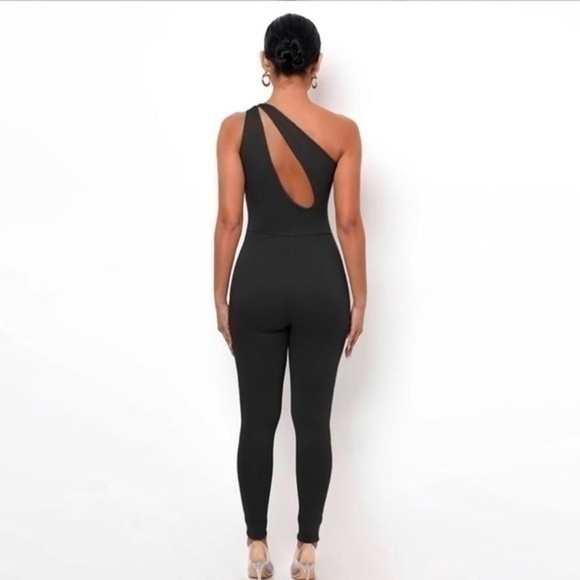 Cutout Jumpsuit - Picture 2 of 7